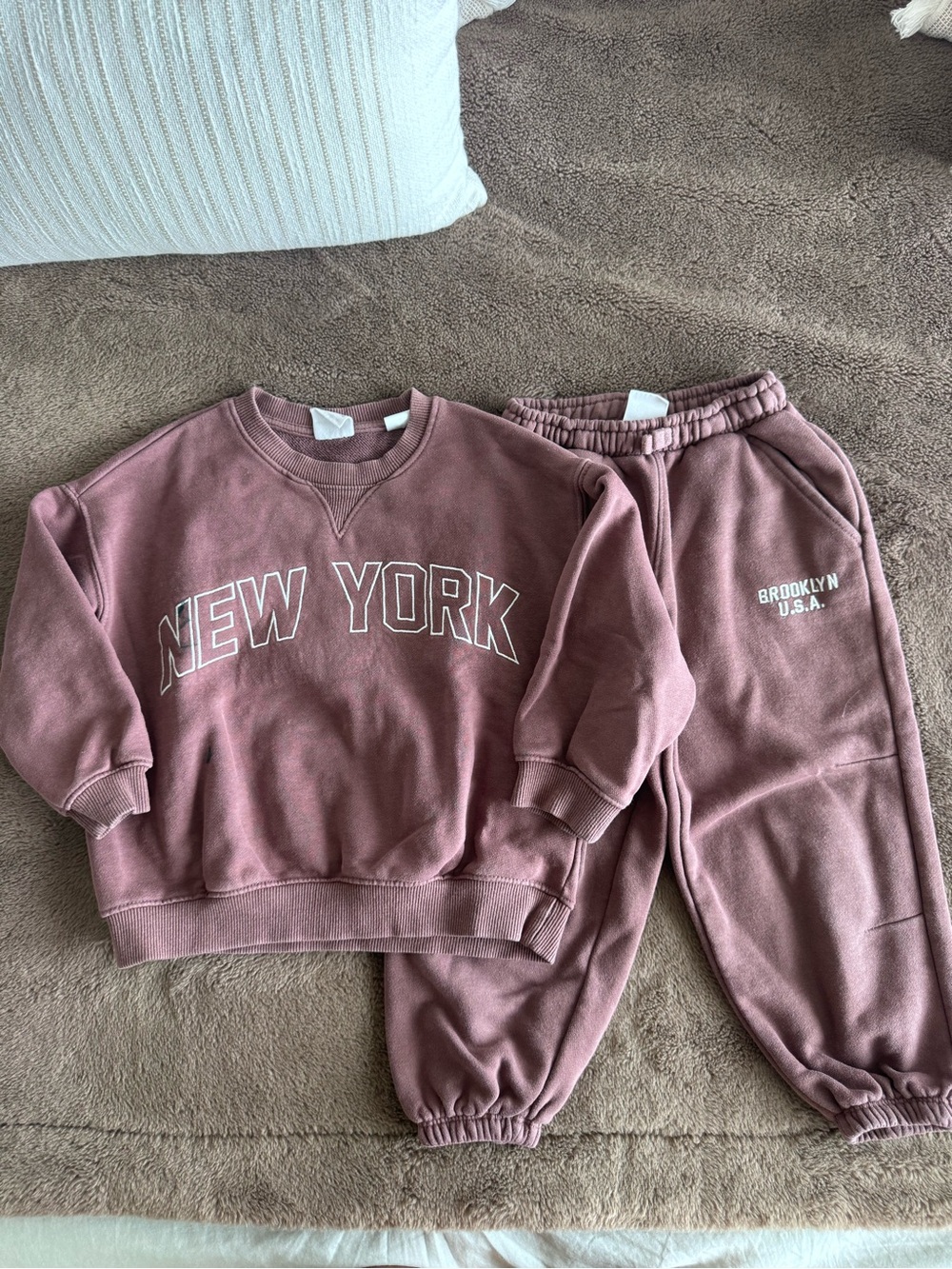 Zara Girls Brown NewYork&Brooklyn Matching Sets Size 5 Years
